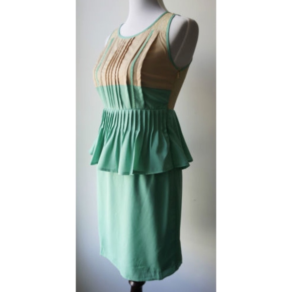 MODCLOTH RYU flattering & sexy mint peplum dress - Picture 3 of 6